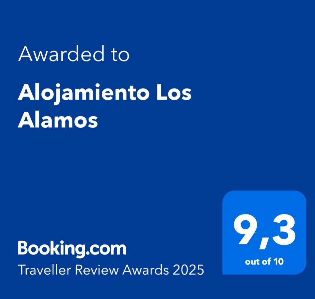 אלקלה לה ריאל Alojamiento Los Alamos מראה חיצוני תמונה